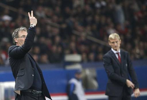 Laurent Blanc, tecnico dei parigini, esulta: 2-1 Psg, francesi nei quarti. Ap